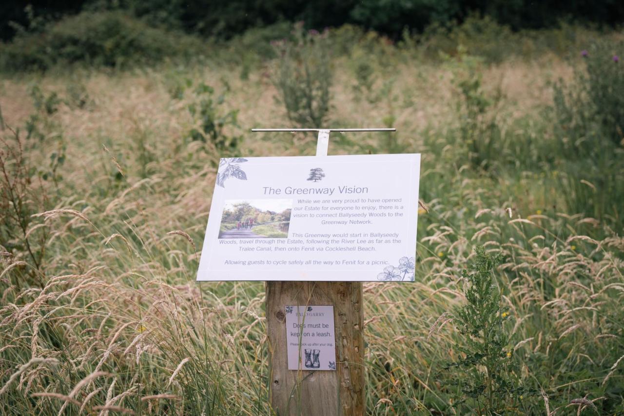 Ballygarry Estate Hotel & Spa トラリー エクステリア 写真