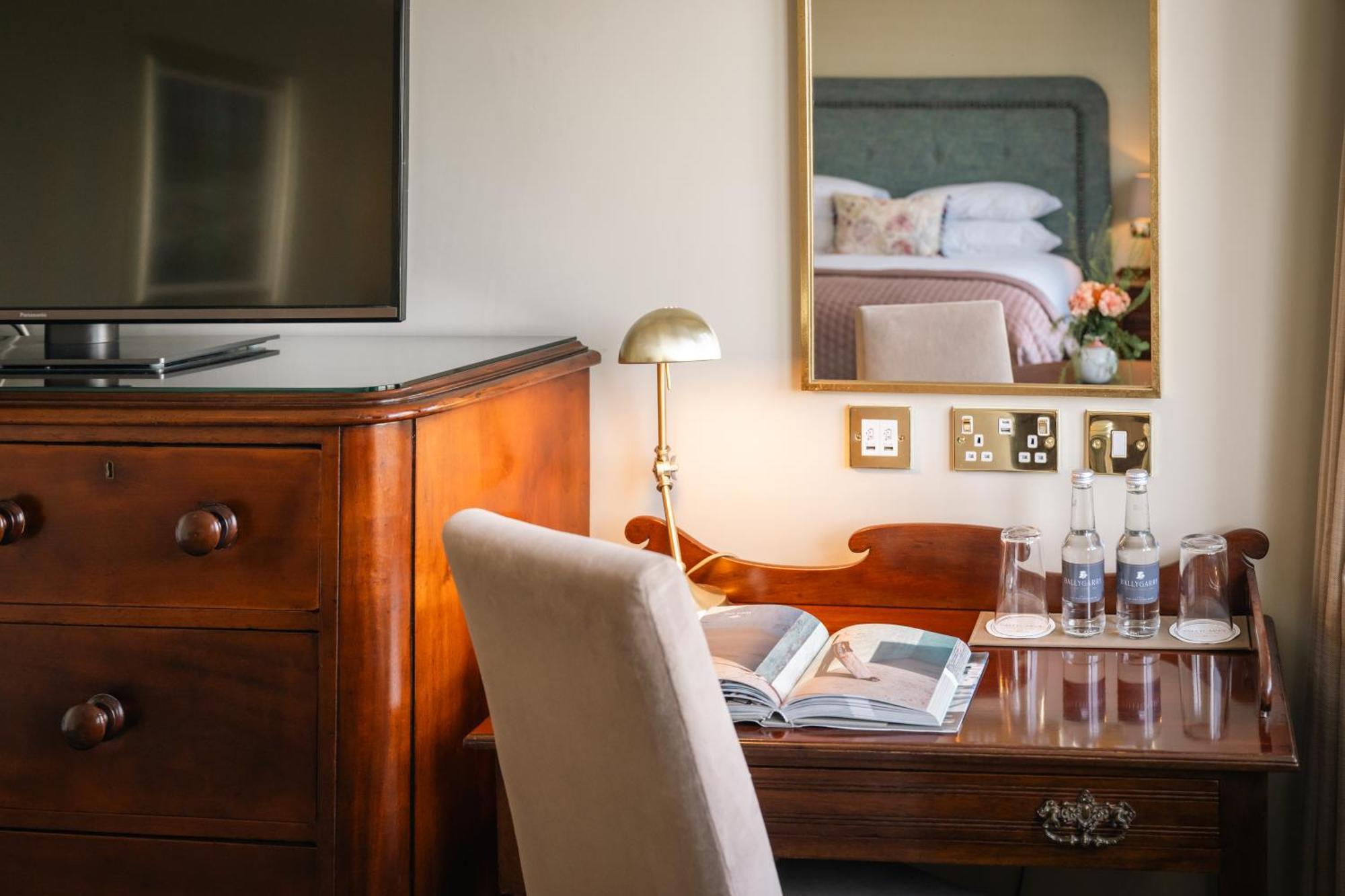 Ballygarry Estate Hotel & Spa トラリー エクステリア 写真